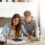Finanzielle Bildung in Deutschland: Online Vertrieb Marketing GmbH zeigt, warum viele Verbraucher falsche Kreditentscheidungen treffen